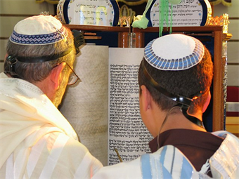 Anafim y Sucurcales: The Branches of Sephardic Judaism in Latin America