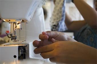 Design + Create a Bag: Sewing on the Machine (Ages 12-14)