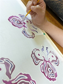 Silk Painting: Insects + Critters (Ages 9-11)
