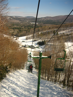 Outdoor Winter Fun: Dartmouth Skiway Ski and Snowboard Clinic