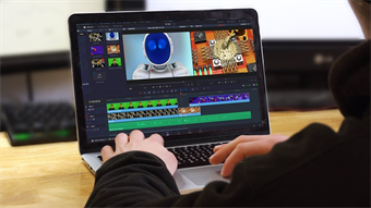 ONSITE: Video Editing in Adobe Premiere Pro (Ages 15–18)